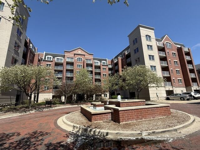 Property Photo:  4833 N Olcott Avenue 512  IL 60706 