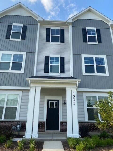 4515 Chelsea Manor Circle 4515  Aurora IL 60504 photo