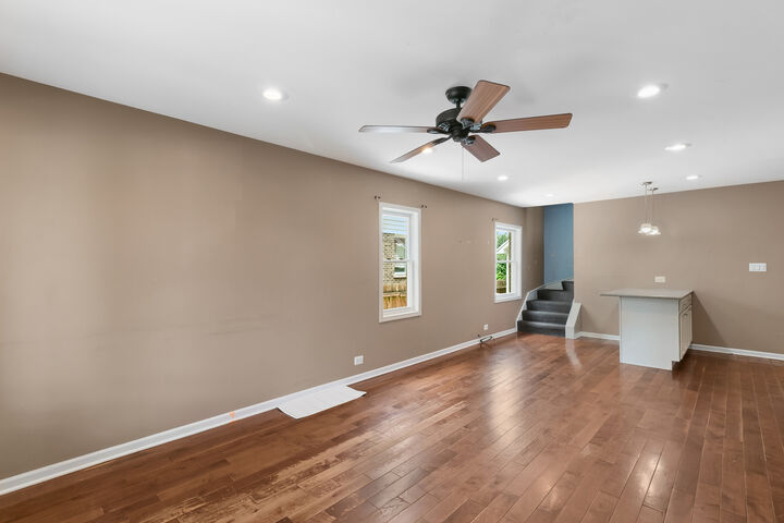 Property Photo:  3326 W 107th Street  IL 60655 