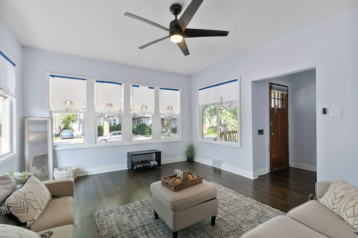 Property Photo:  10037 S State Street  IL 60628 