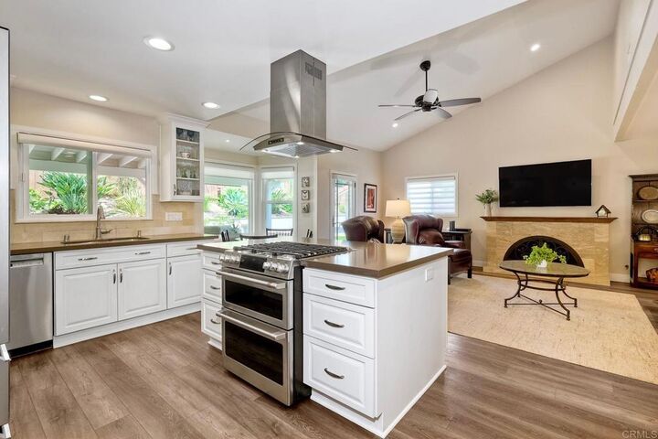 Property Photo: 2816 Cebu Court CA 92009