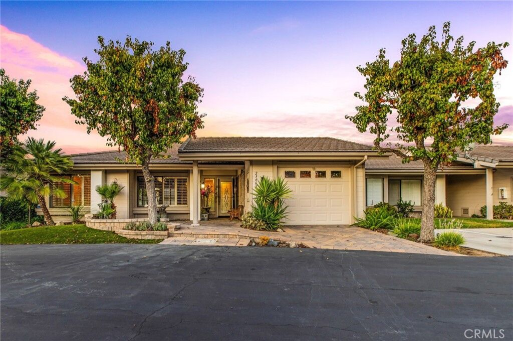 Property Photo: 23462 Continental Way CA 92587