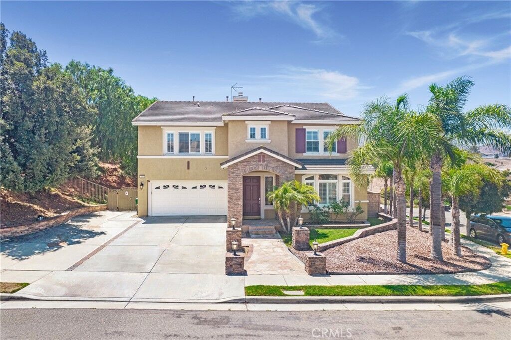 Property Photo: 965 Manor Way CA 92882