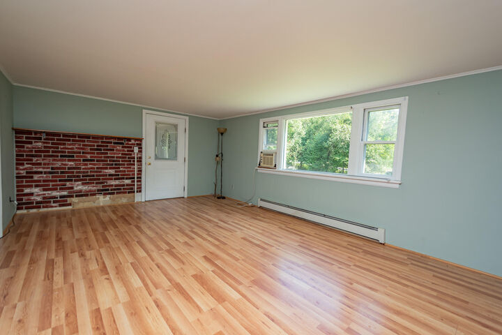 Property Photo:  85 Dawes Road  ME 04426 
