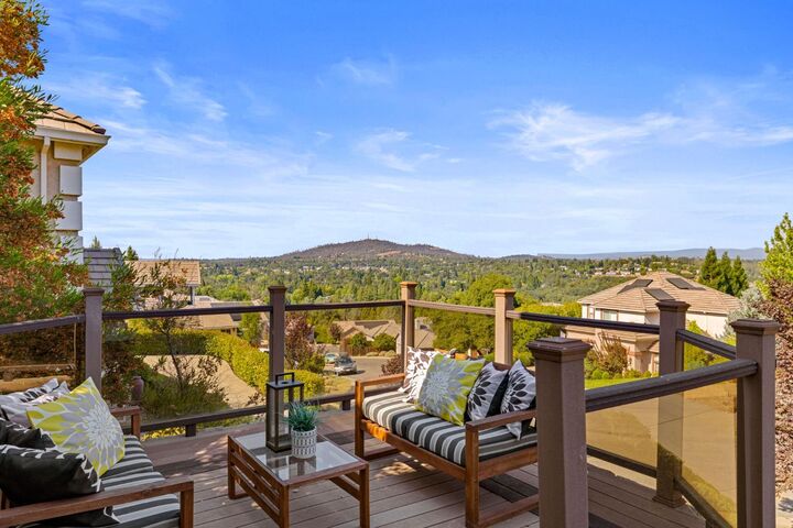 Property Photo: 4066 Plateau Circle CA 95682