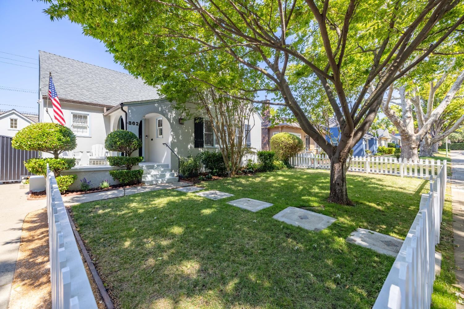Property Photo: 862 41st Street CA 95819