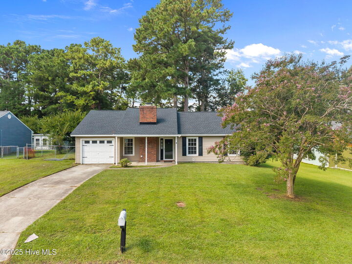 Property Photo: 2066 Hunters Ridge Drive NC 28544