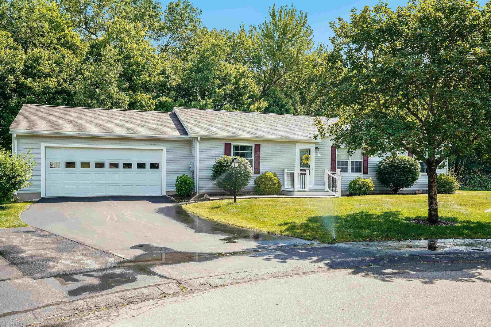 Property Photo: 79 Stagecoach Way NH 03104