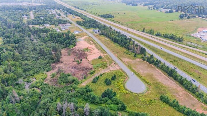 Property Photo:  50 Runway Court  NS B2N 6L3 
