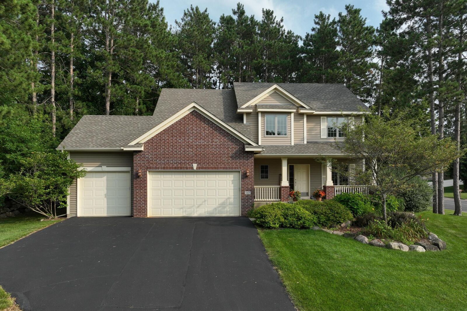 Property Photo:  565 Pleasant Drive  WI 54021 