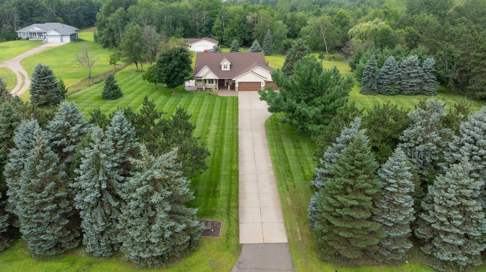 Property Photo: 21570 Nightingale Street NW MN 55011