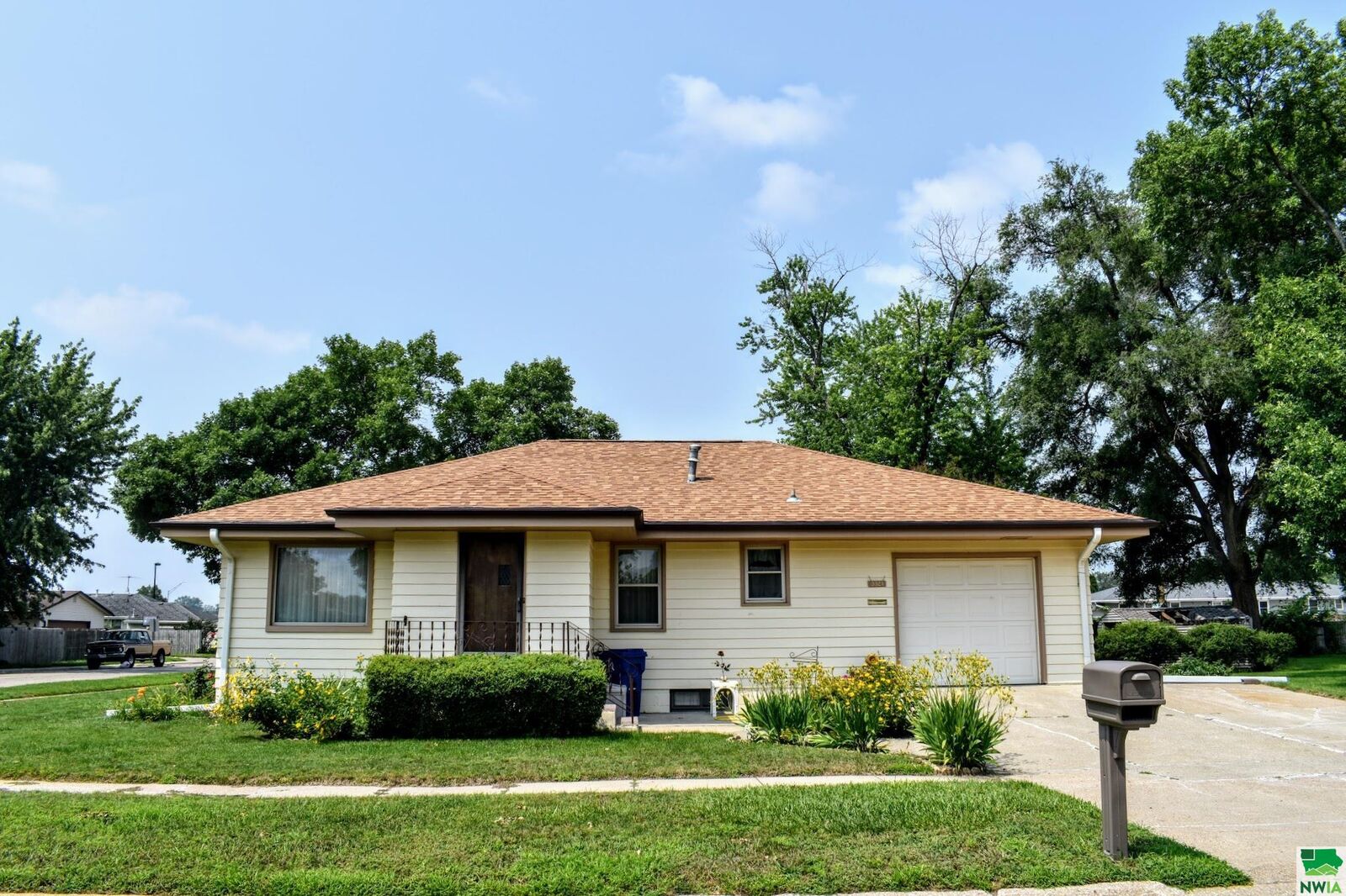 Property Photo: 3321 A Street NE 68776