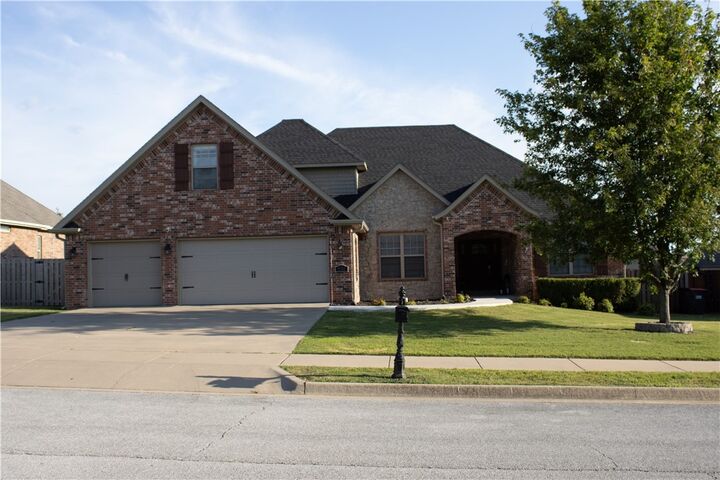 8255 La Scala Avenue  Springdale AR 72762 photo