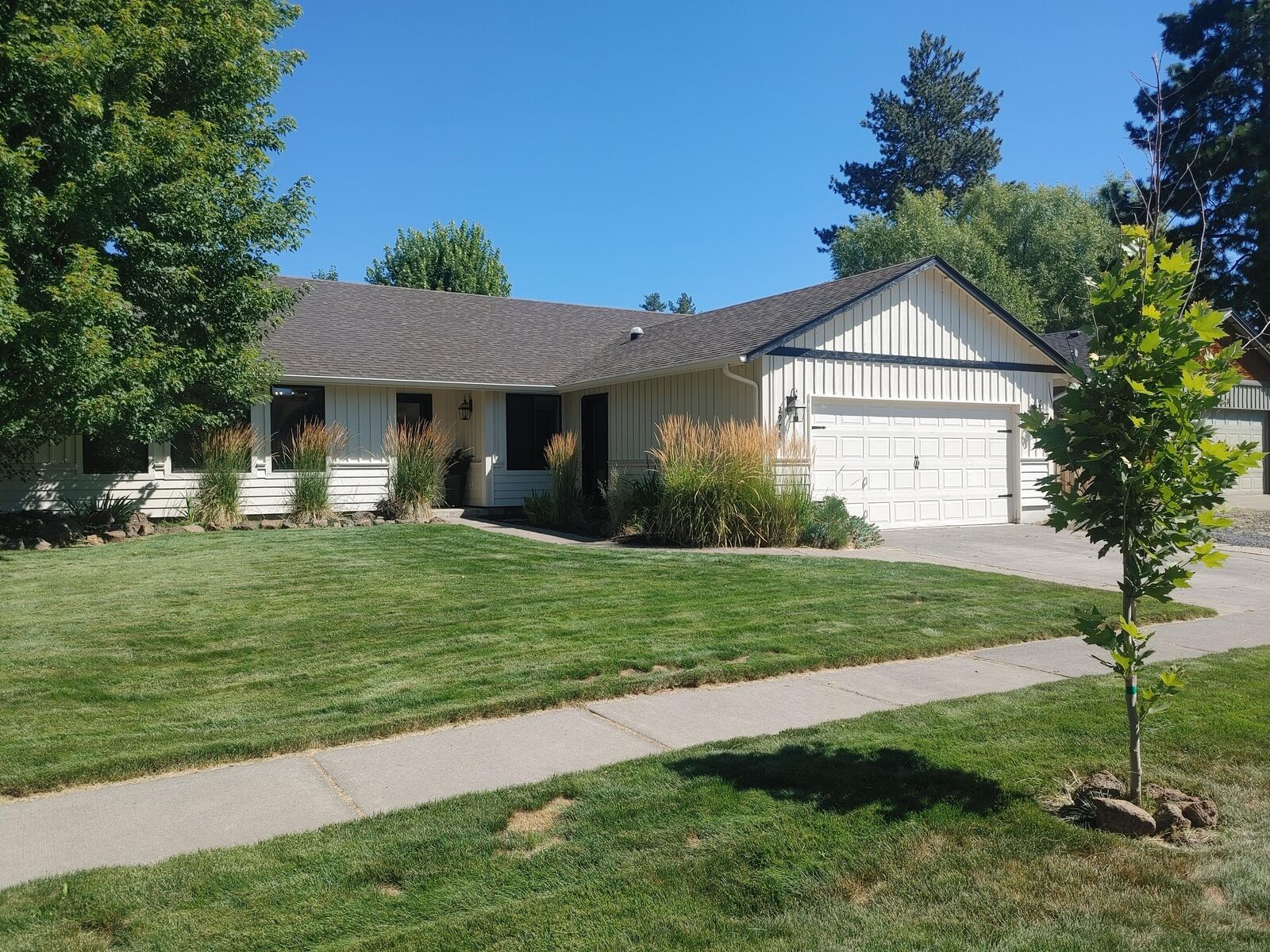 Property Photo:  2974 NW Chardonnay Lane  OR 97703 