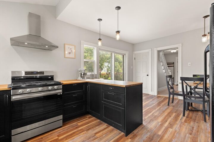 Property Photo: 11 Granville Place MA 02148