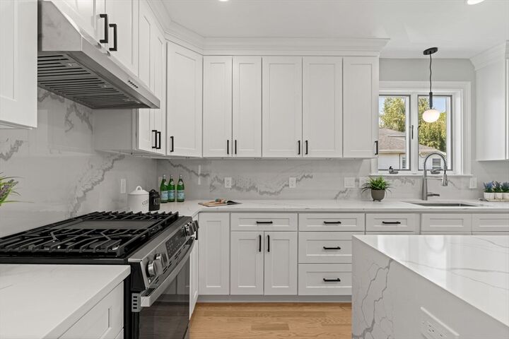 Property Photo:  39-41 Hancock St 41  MA 02155 
