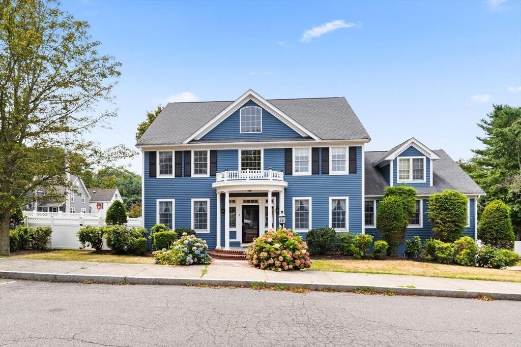 Property Photo:  4 McDonald Farm Rd  MA 01880 