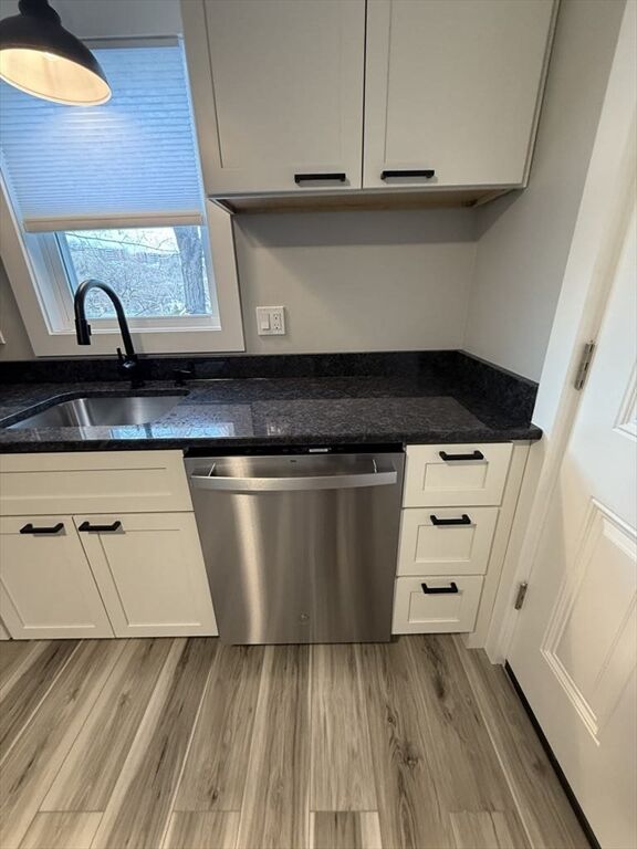 Property Photo:  12 Hunnewell Rd 1R  MA 01606 