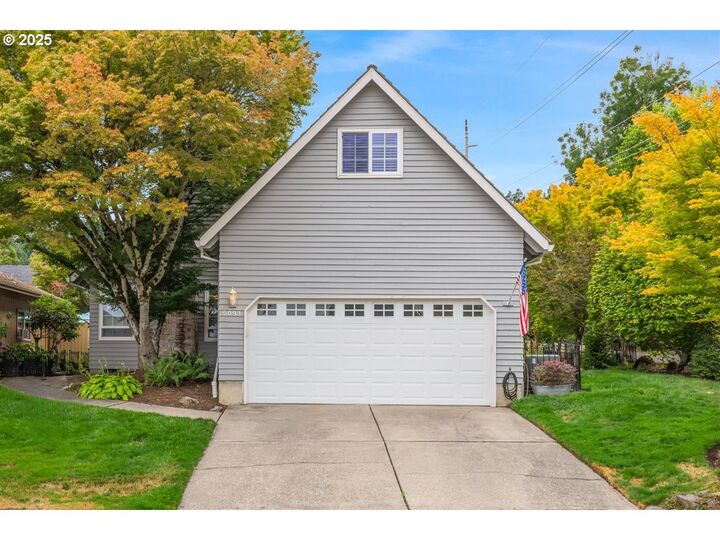 Property Photo:  5093 SW Galen St  OR 97035 