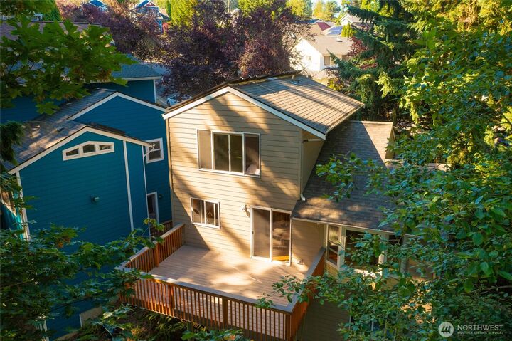 Property Photo:  2027  Ponderosa Court  WA 98229 
