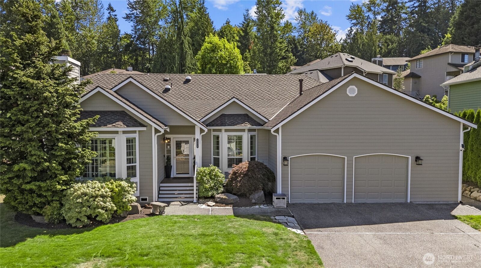 Property Photo:  14039 SE 158th Street  WA 98058 