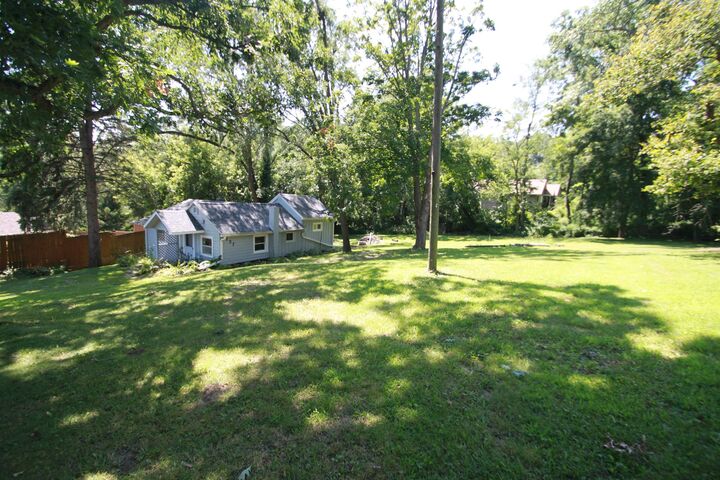 Property Photo:  137 S Salem Street  IL 61016 