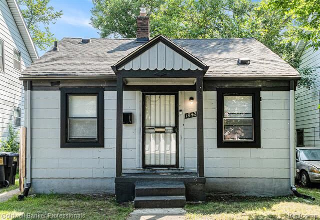 Property Photo:  19426 Omira Street  MI 48203 