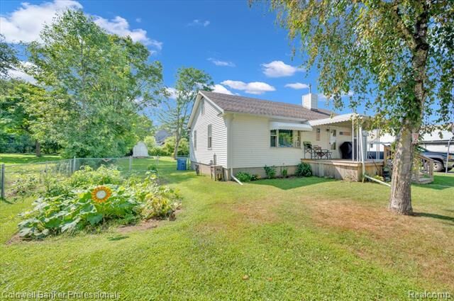 Property Photo:  6130 2nd Street  MI 48744 