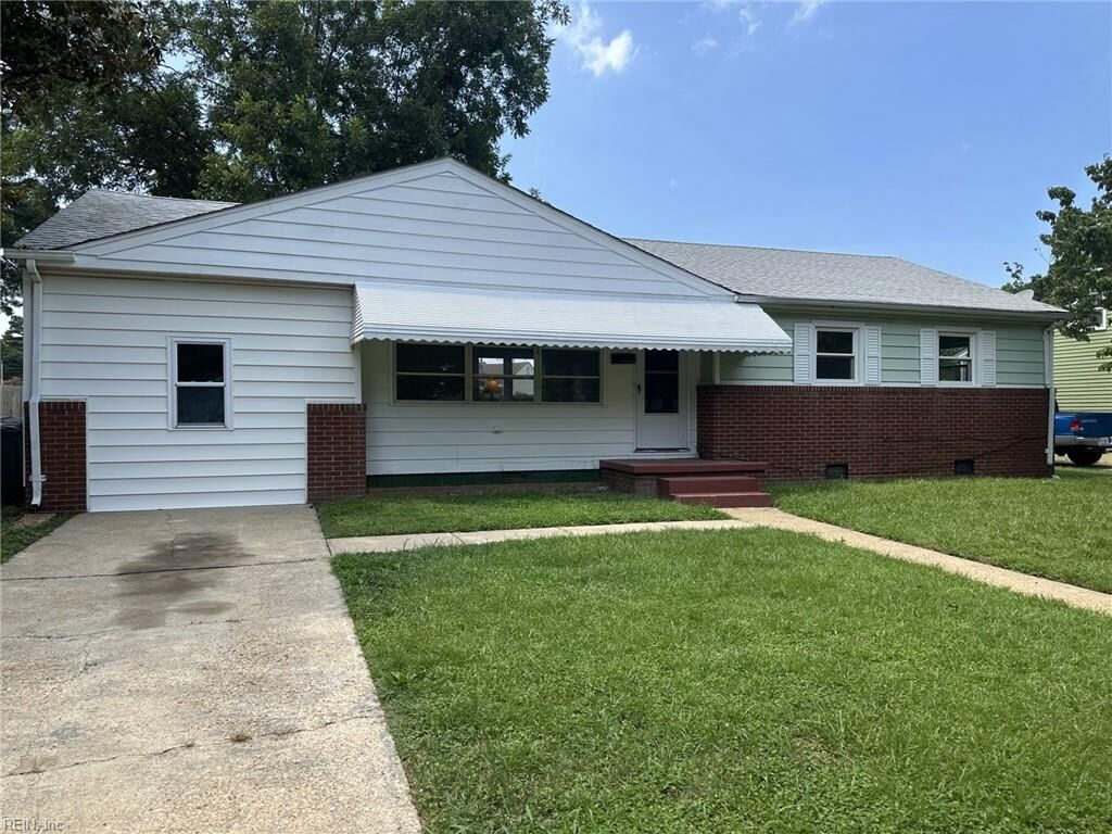 Property Photo: 8209 Wedgewood Dr VA 23518