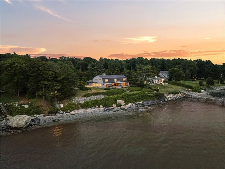 Property Photo:  4 Mulberry Road  RI 02809 