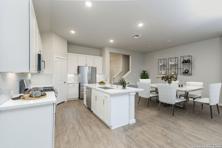 Property Photo: 8015 Needle Creek TX 78249