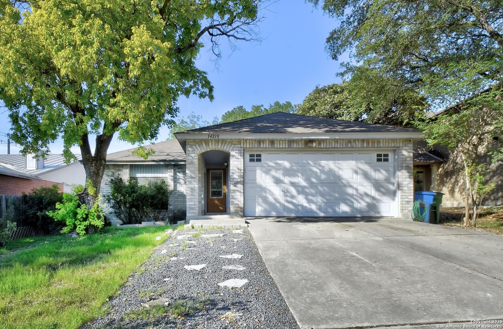 Property Photo:  14218 Fairwayhill  TX 78217 