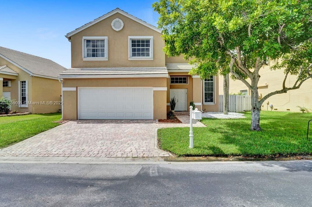 Property Photo:  285 Bridgeton Way  FL 33326 