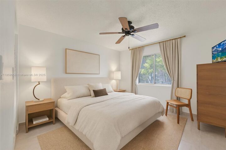 Property Photo:  14006 SW 91st Ter 14006  FL 33186 