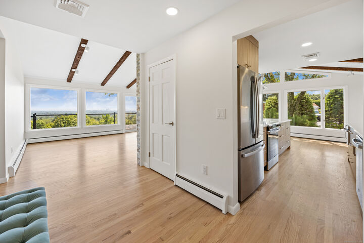 Property Photo: 124 Ferncliff Drive CT 06117