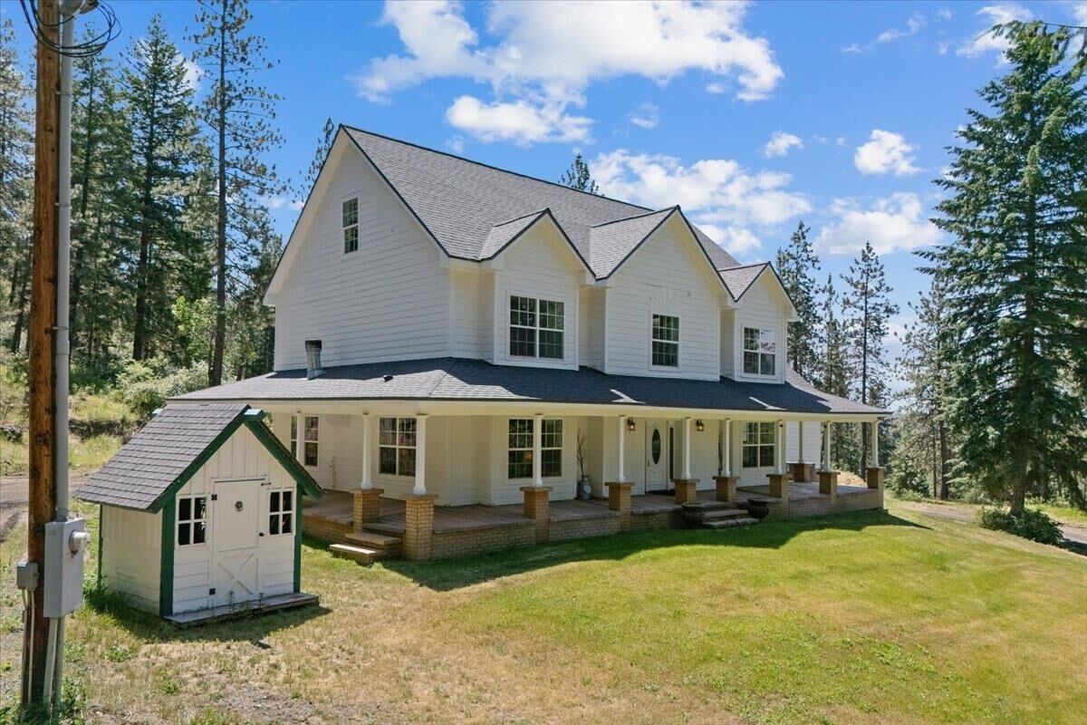 Property Photo:  12710 E Kronquist Rd  WA 99021 
