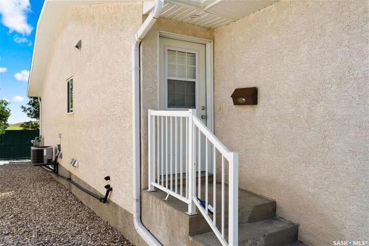 Property Photo:  2751 Windsor Park Road 23  SK S4V 1H1 