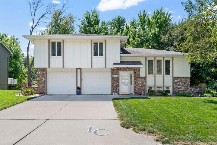 202 Redbud Lane  Council Bluffs IA 51503 photo