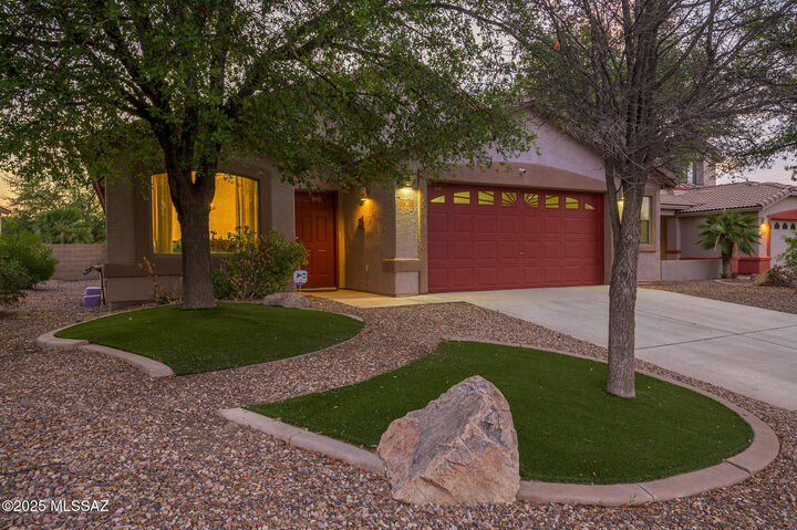 Property Photo: 12741 N Crooked Willow Drive AZ 85653