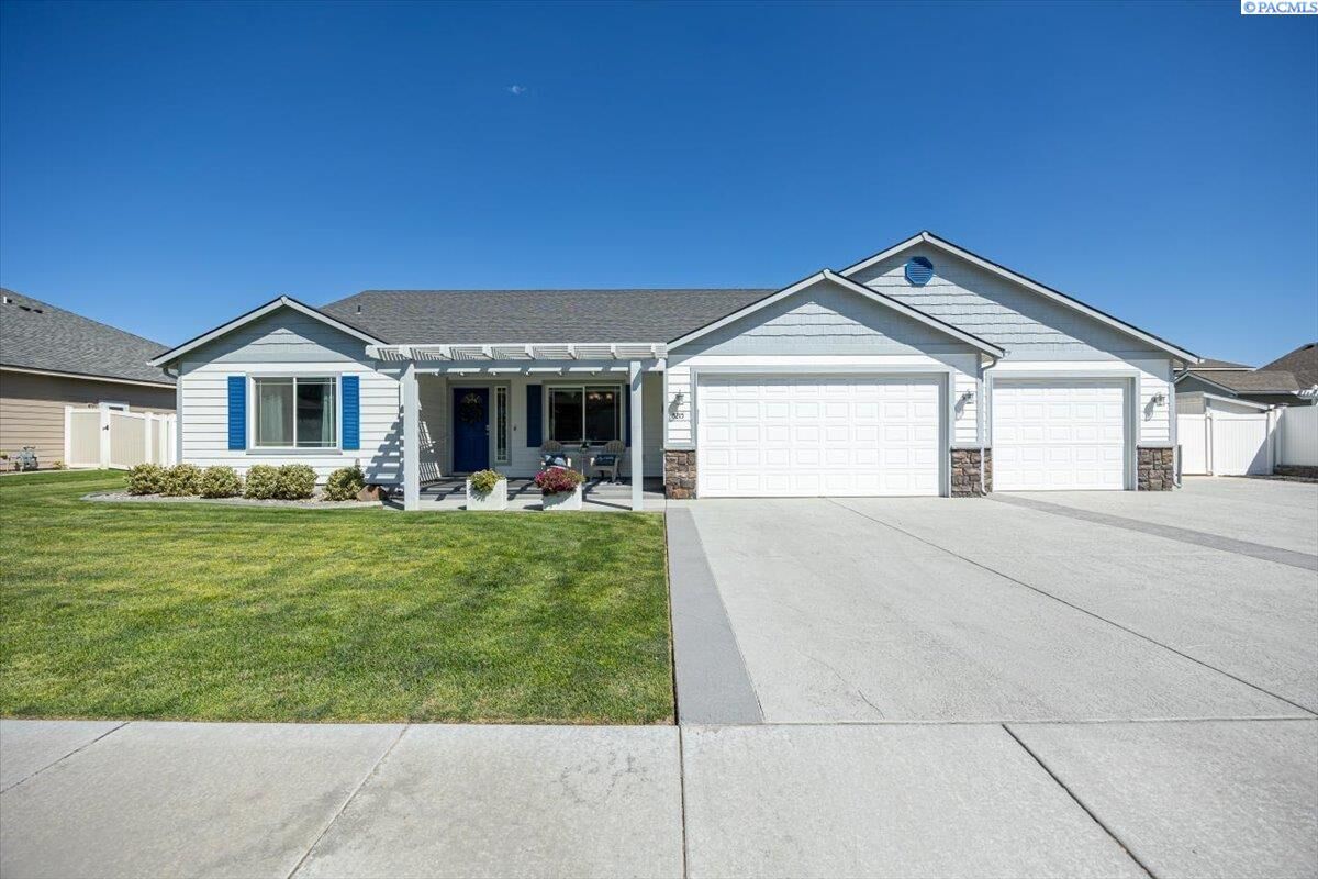 Property Photo:  5215 Madrid Lane  WA 99301 