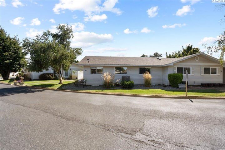 Property Photo:  4203 W Kennewick #12  WA 99336 