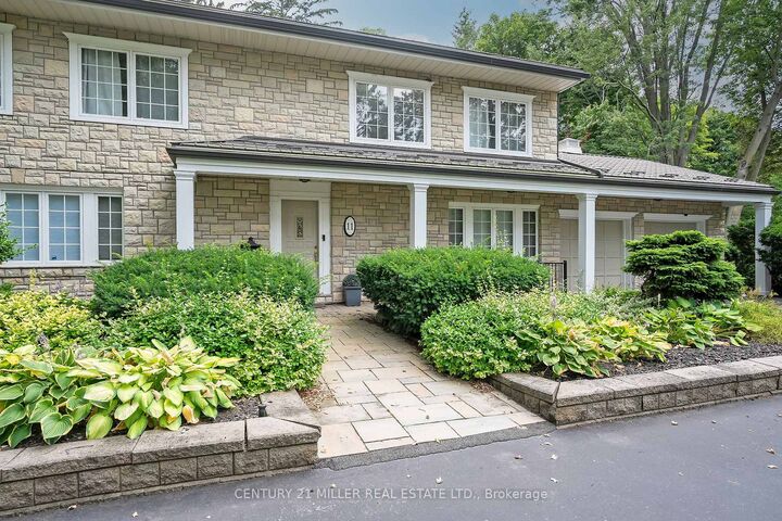 Property Photo: 11 Colonial Crescent ON L6J 4K8
