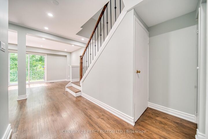 Property Photo: 925 Bayly Street 107 ON L1W 1L4