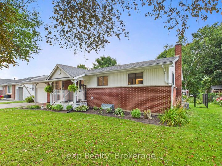 Property Photo:  32 Centennial Street  ON N0G 1L0 
