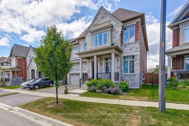 Photo de la propriété:  16 Beaverdams Drive  ON L1P 0C4 