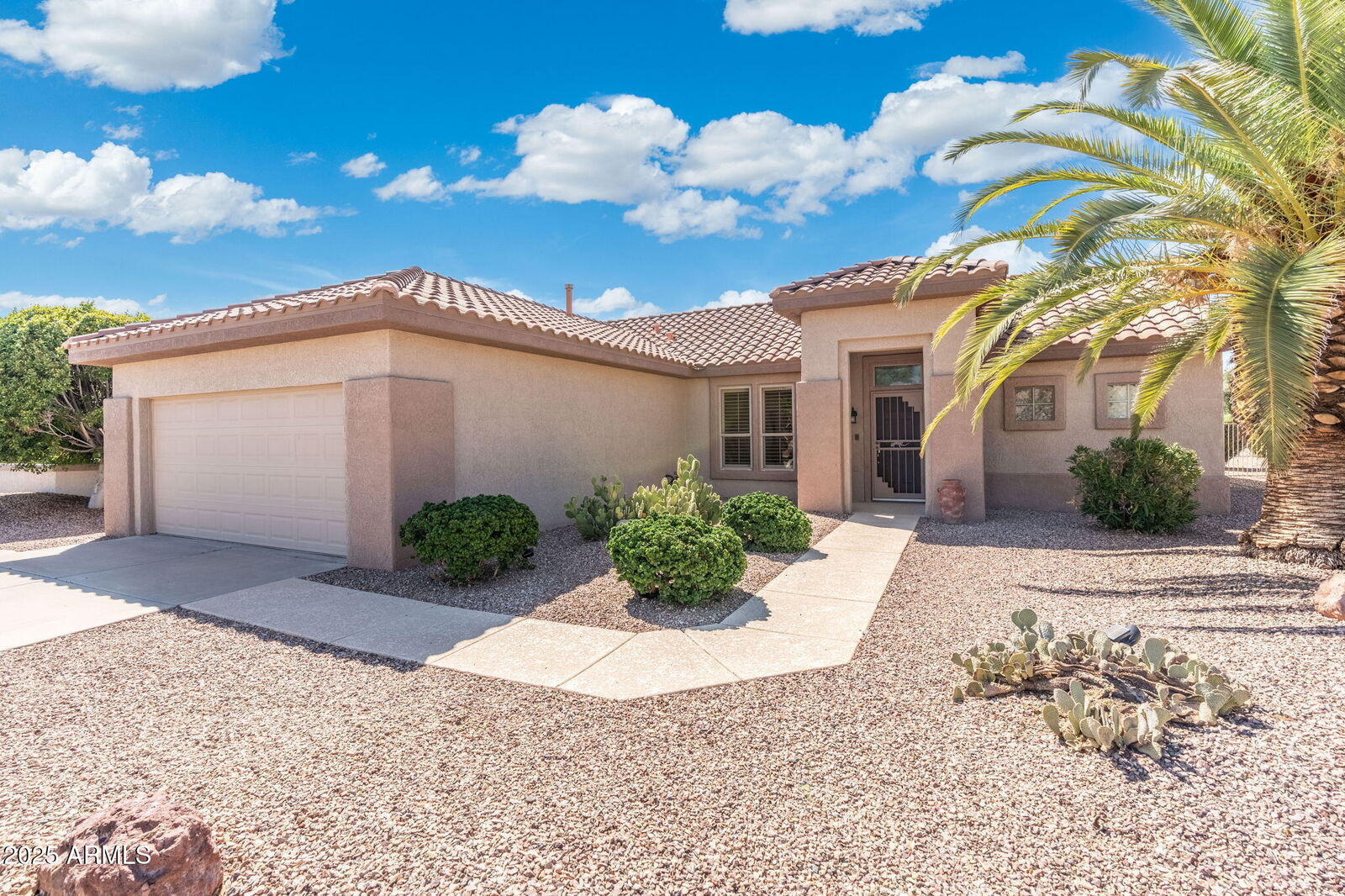 Property Photo: 17723 N Escalante Lane AZ 85374