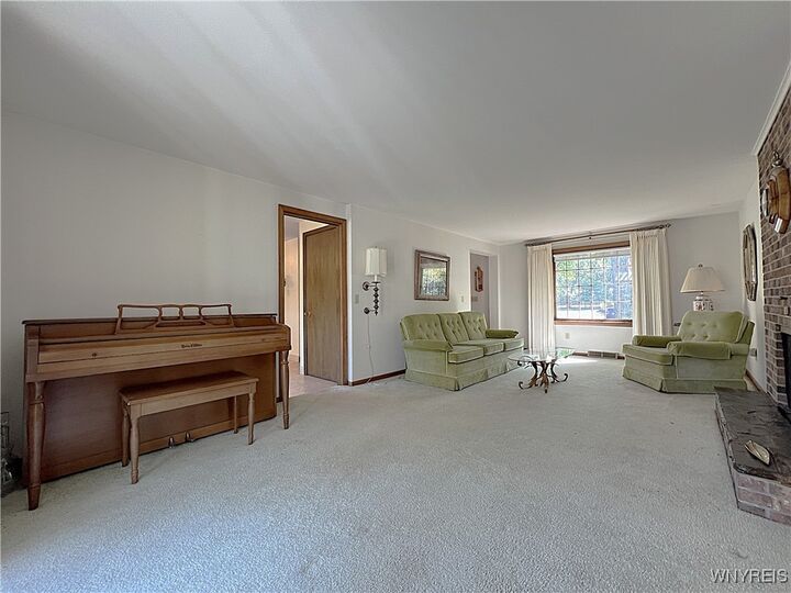 Property Photo: 4630 Boncrest Drive E NY 14221