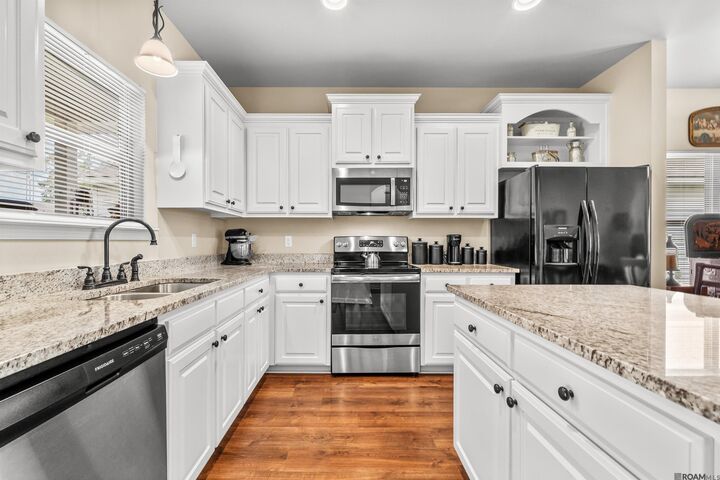 Property Photo: 343 Hollow Ridge Ave LA 70737