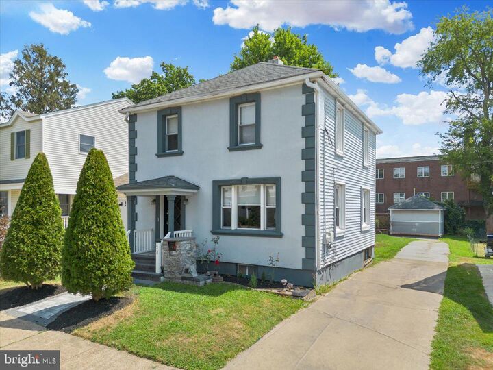 Property Photo:  28 Thropp  NJ 08610 