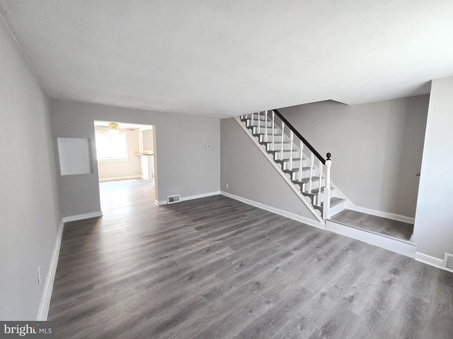 Property Photo:  5860 Oxford Avenue  PA 19149 